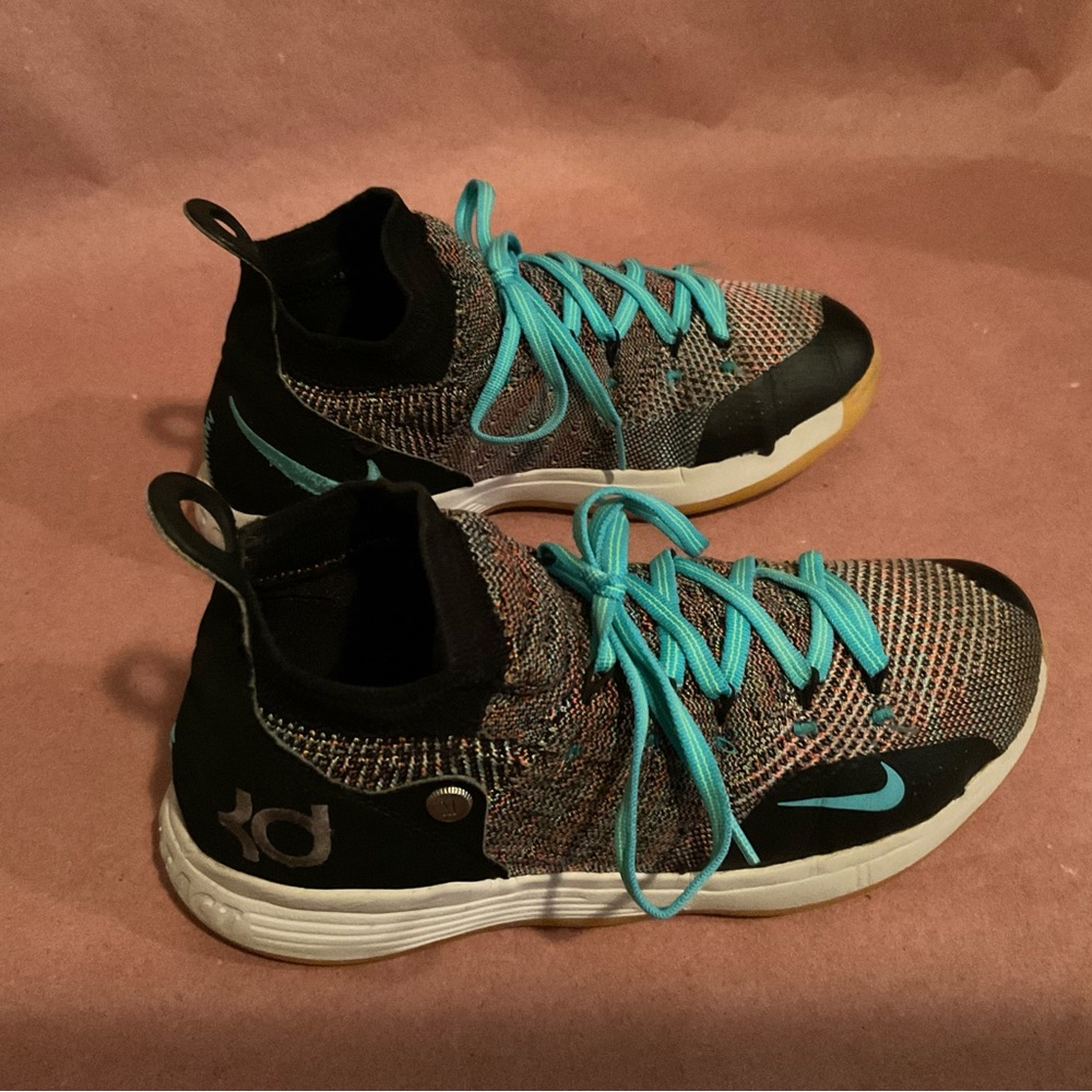 Teenager Nike KD Athletic Shoes Boy’s Size 6Y Multicolor